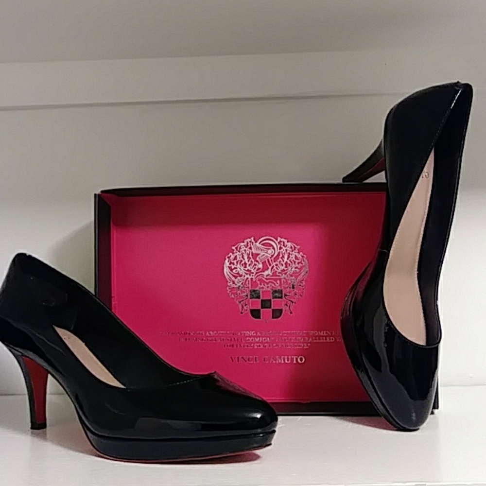 Vince Camuto Patent Leather Pumps Size 10